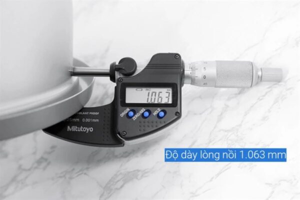 noi-com-dien-Toshiba-RC-18MH1PV(F)-5